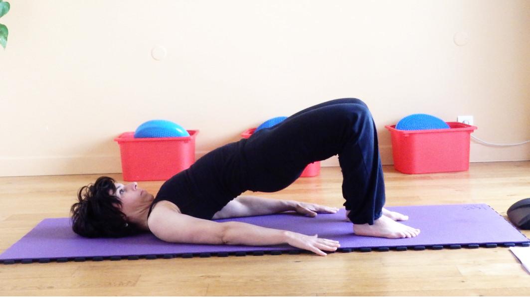 Exercice Pilates - le shoulder Bridge ou Pont